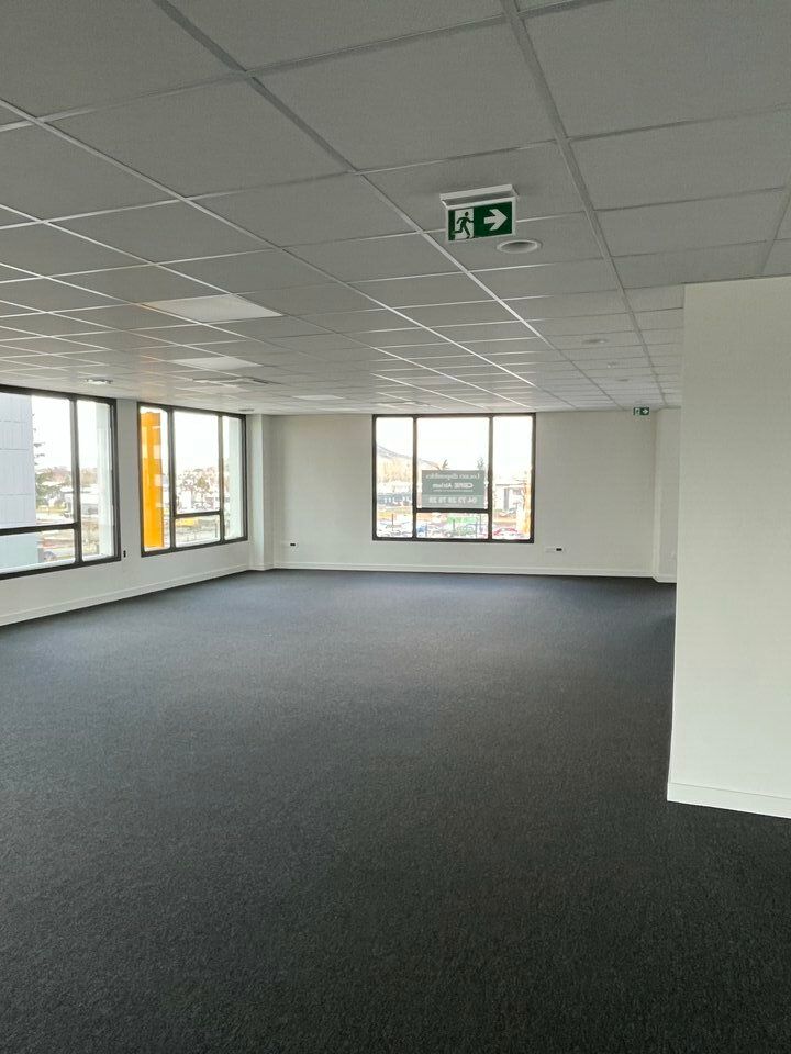 Vente bureaux 223 m² non divisibles