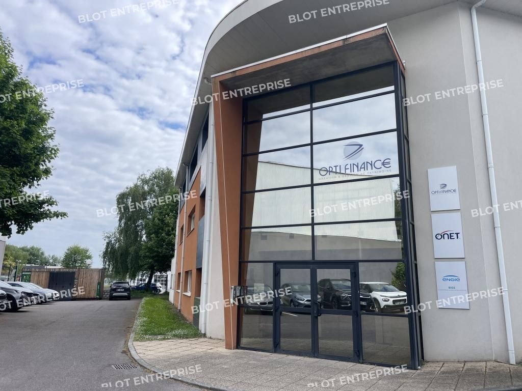 Location bureaux 370 m² non divisibles