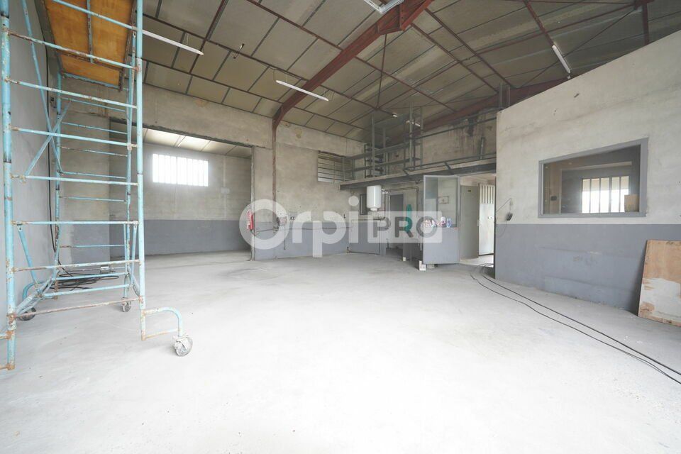 Location local d''activites 188 m² non divisibles