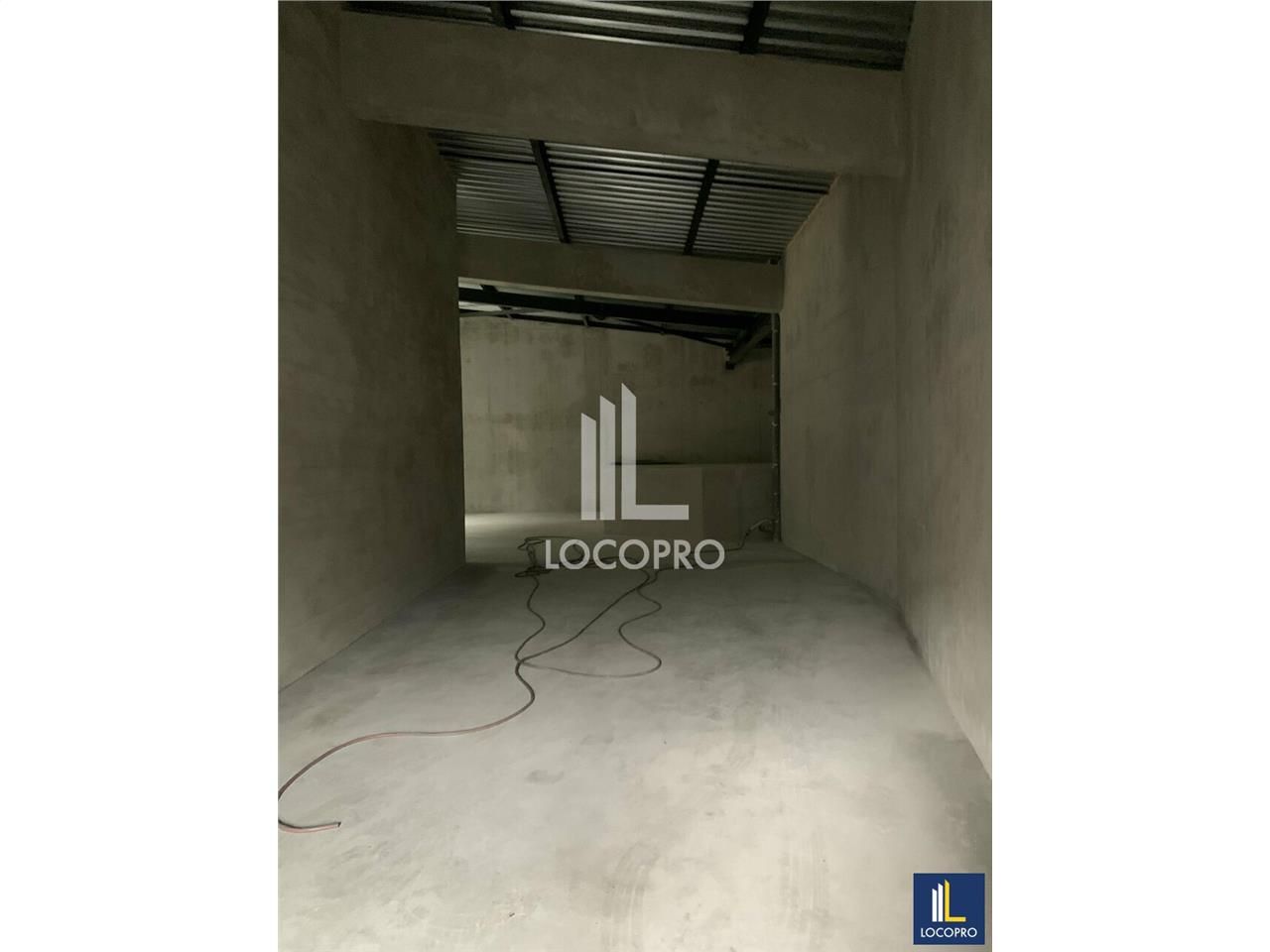 À VENDRE  – LOCAL D'ACTIVITÉ / ENTREPÔT NEUF – 230 m² – SECTEUR CANTA GALET