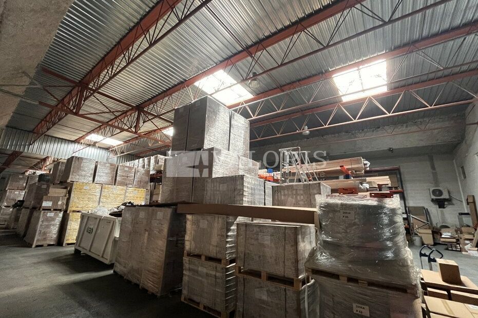 Location entrepot 2168 m² non divisibles