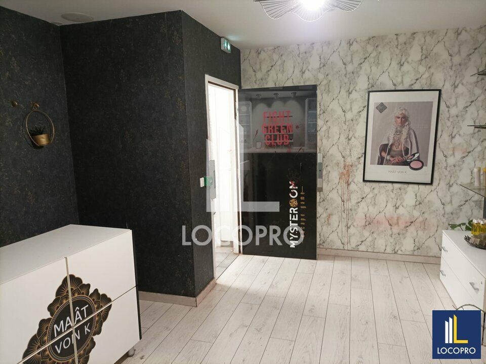 A VENDRE - MURS LIBRES 179 M2 - NICE CENTRE VILLE