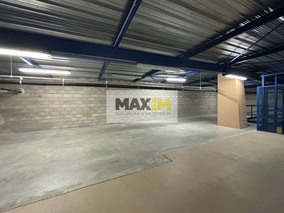 Locaux d'activités avec showroom