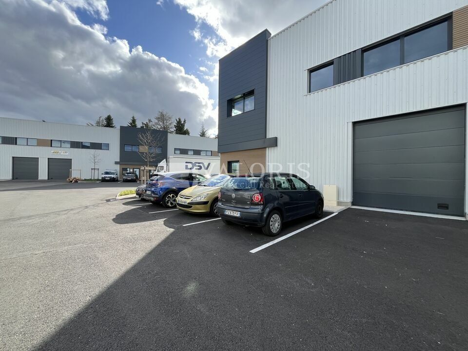 Activité/Entrepôt à vendre - 243 m²