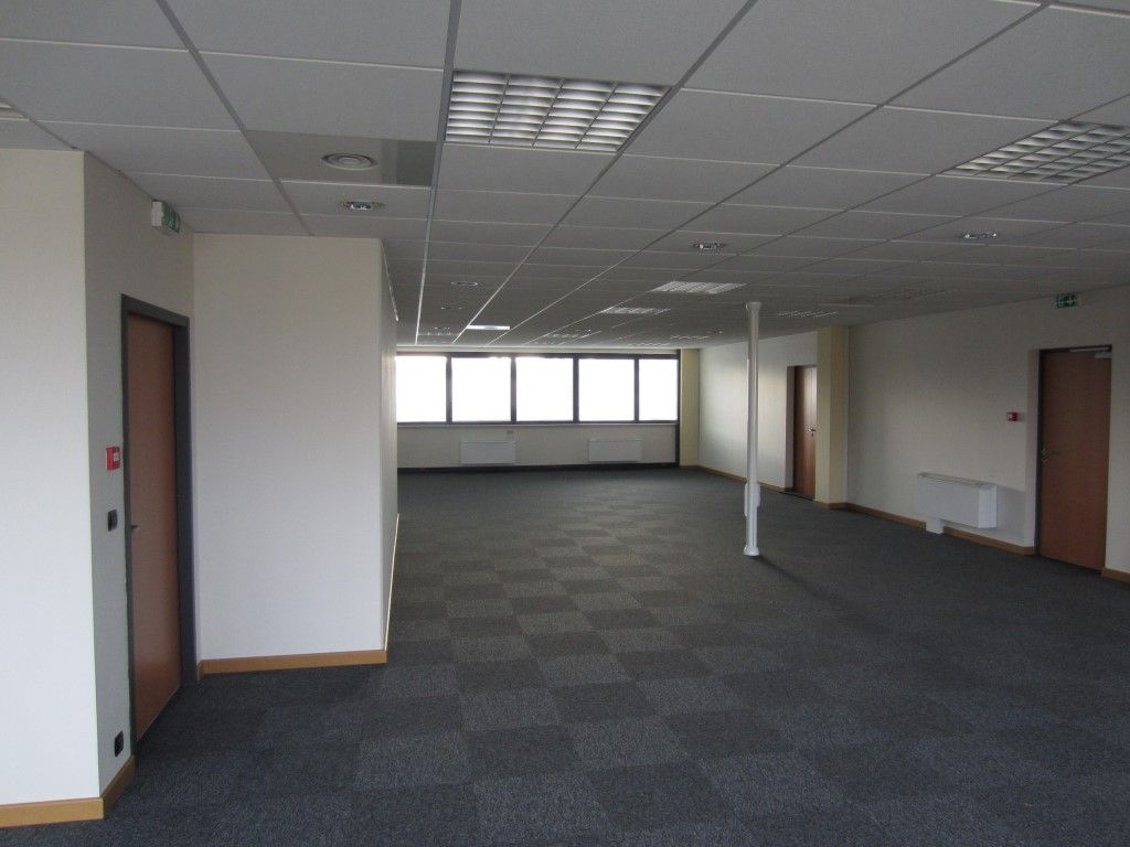 Location bureaux 1441 m² divisibles à partir de 128 m²