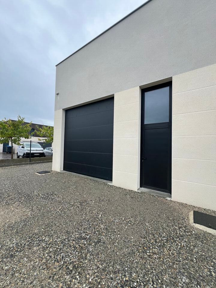 Location Entrepôt 140 m2 - Plaisance du Touch 