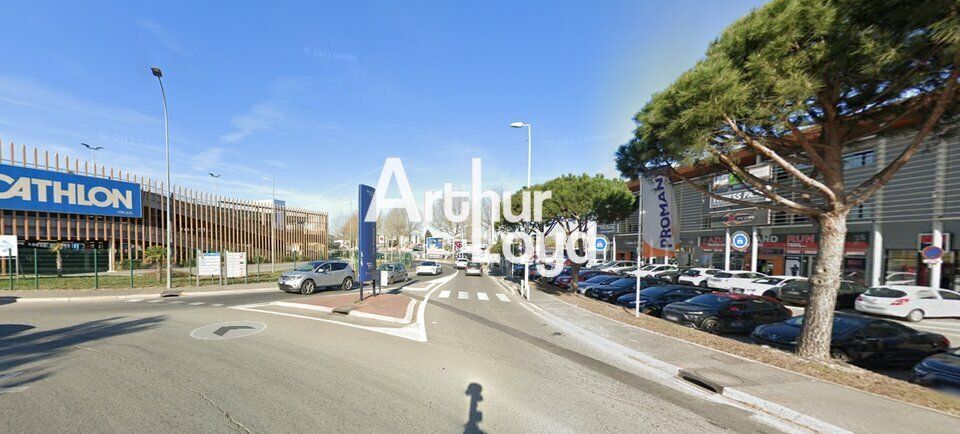 Location local commercial 290 m² non divisibles