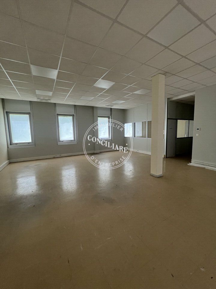 Location bureaux 183 m² non divisibles