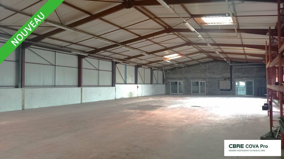 Vente local d''activites 1920 m² non divisibles