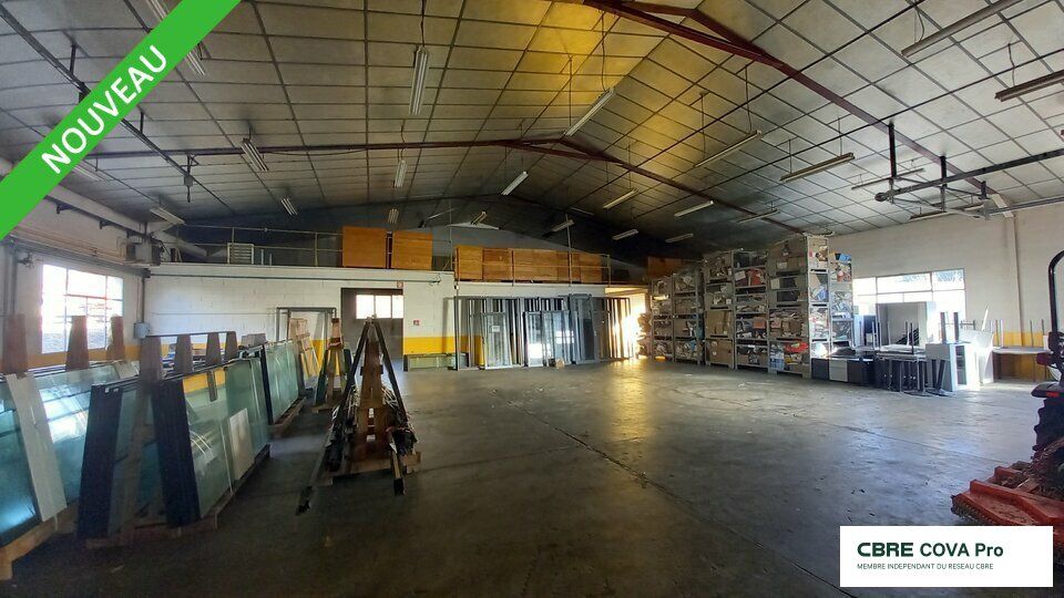 Location local d''activites 1200 m² non divisibles