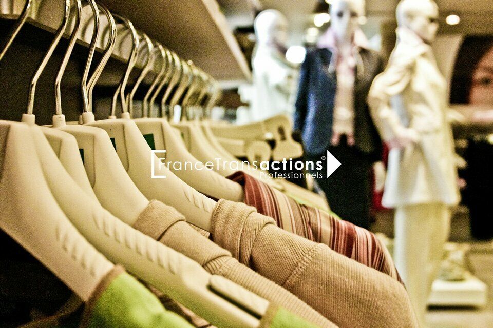 A louer local commercial 60 m² 31300 Toulouse cœur Saint Cyprien