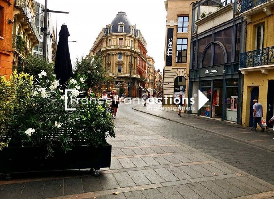 Location local commercial 89 m² non divisibles