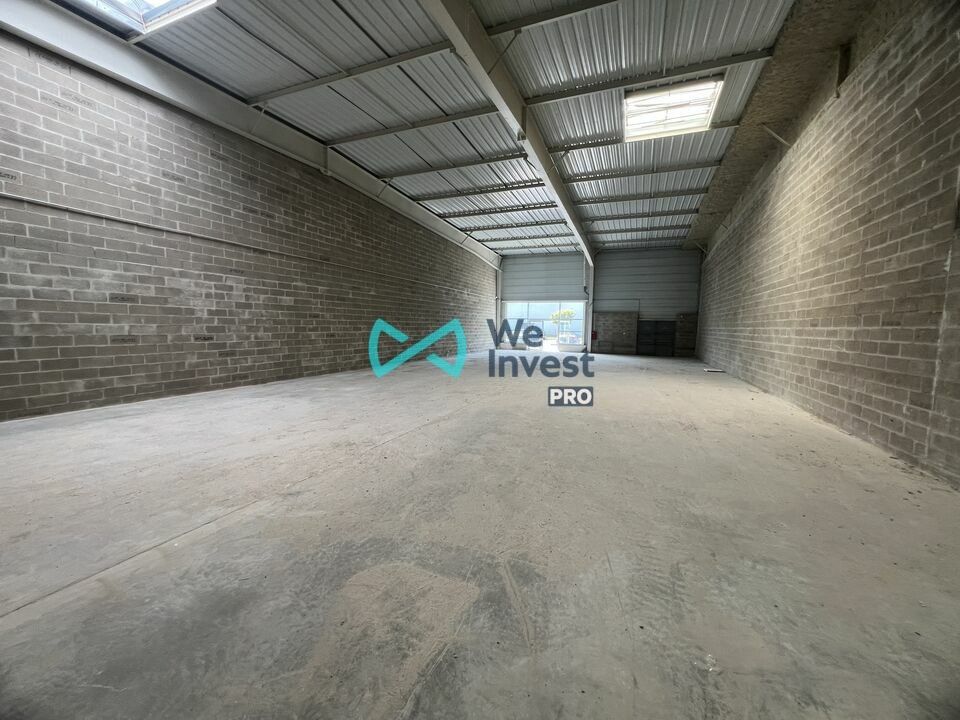 Location local commercial - 400 m²