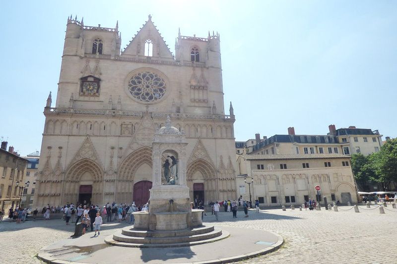 Local commercial à céder de 115m² situé dans le Vieux Lyon