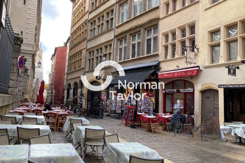 Location local commercial 70 m² non divisibles