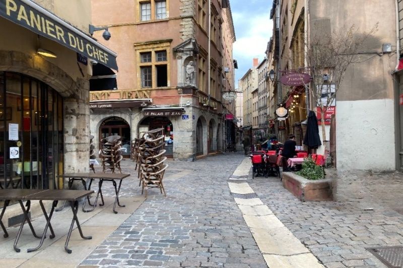 Local de 70 m² en cession de droit au bail à Lyon 5