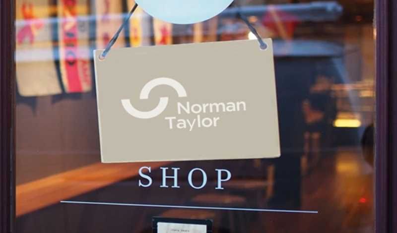 Local commercial de 65 m² à louer avec une réserve en sous-sol.