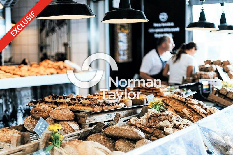 Location local commercial 103.88 m² non divisibles