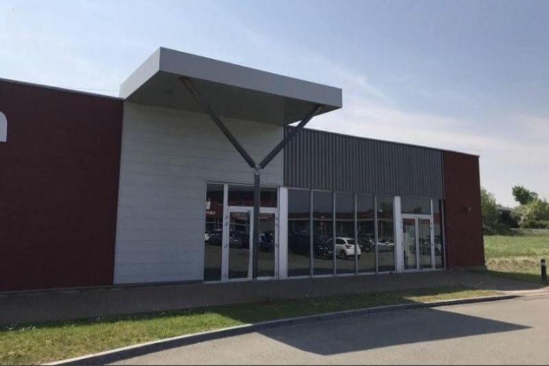 EMPLACEMENT n°1 - AVIGNON LE PONTET 515m2