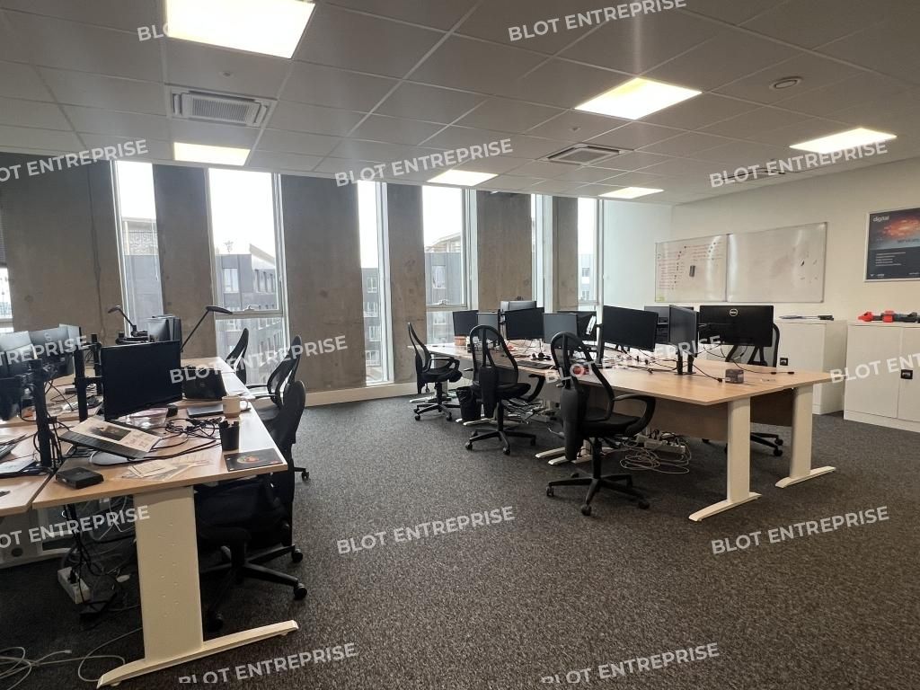 Location bureaux 269 m² non divisibles