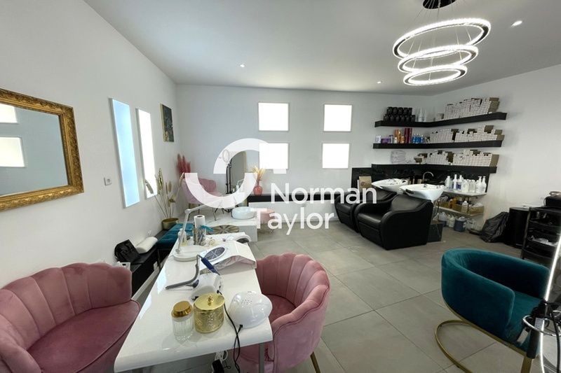 Vente fonds de commerce 64 m² non divisibles