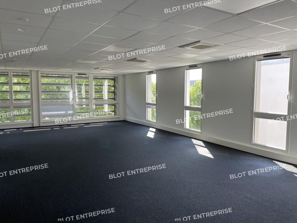 Location bureaux 265 m² non divisibles