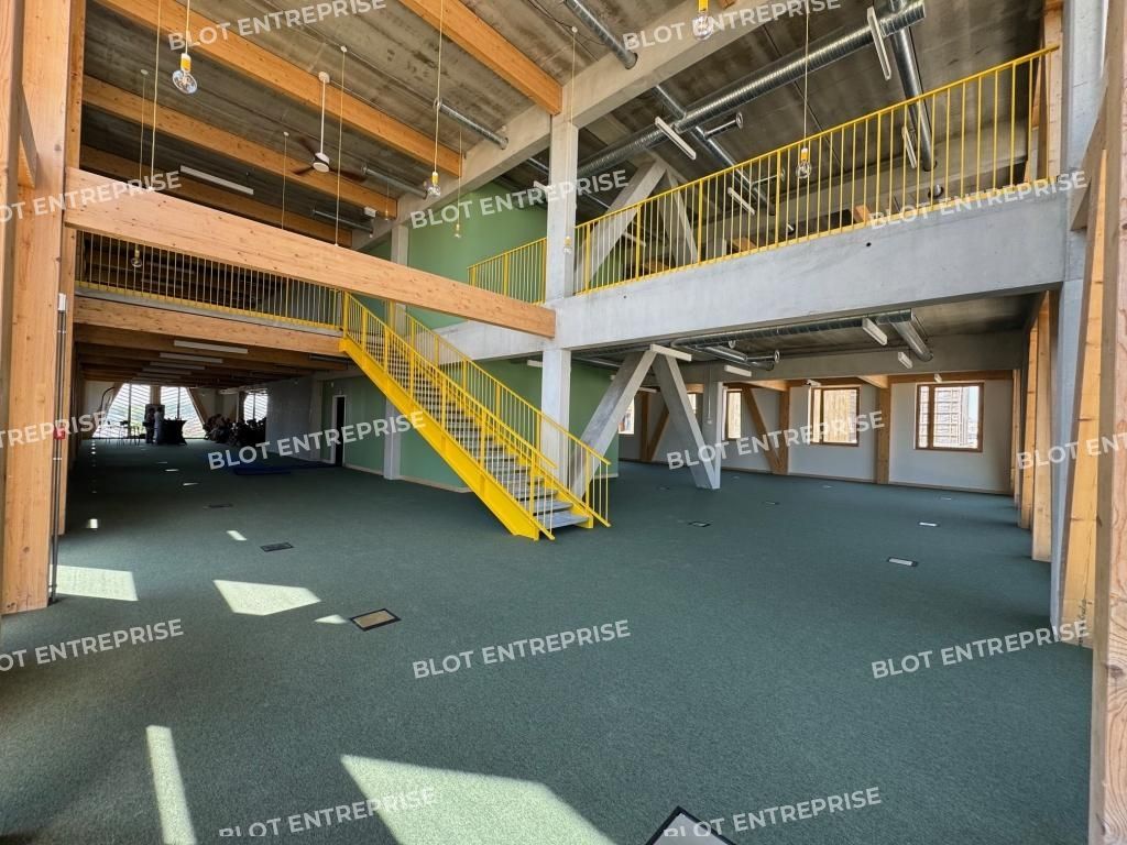 Location bureaux 748 m² non divisibles