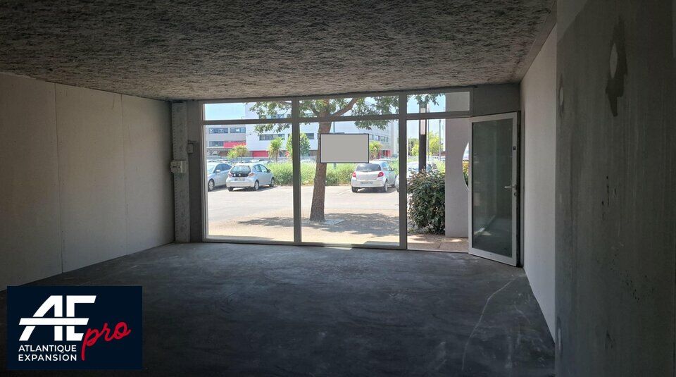 Location local commercial 49.95 m² non divisibles