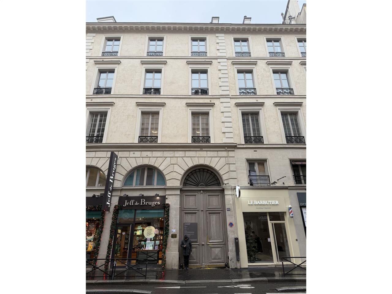 Location bureaux 145.7 m² à Paris