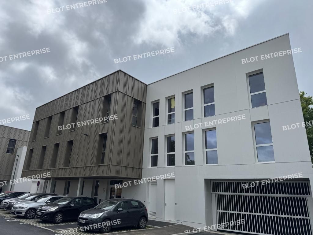Vente bureaux 455 m² non divisibles