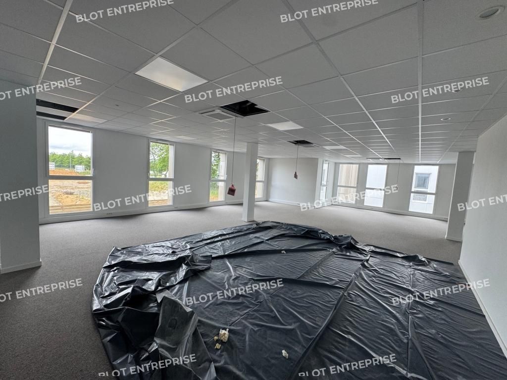 Vente bureaux 1125 m² non divisibles