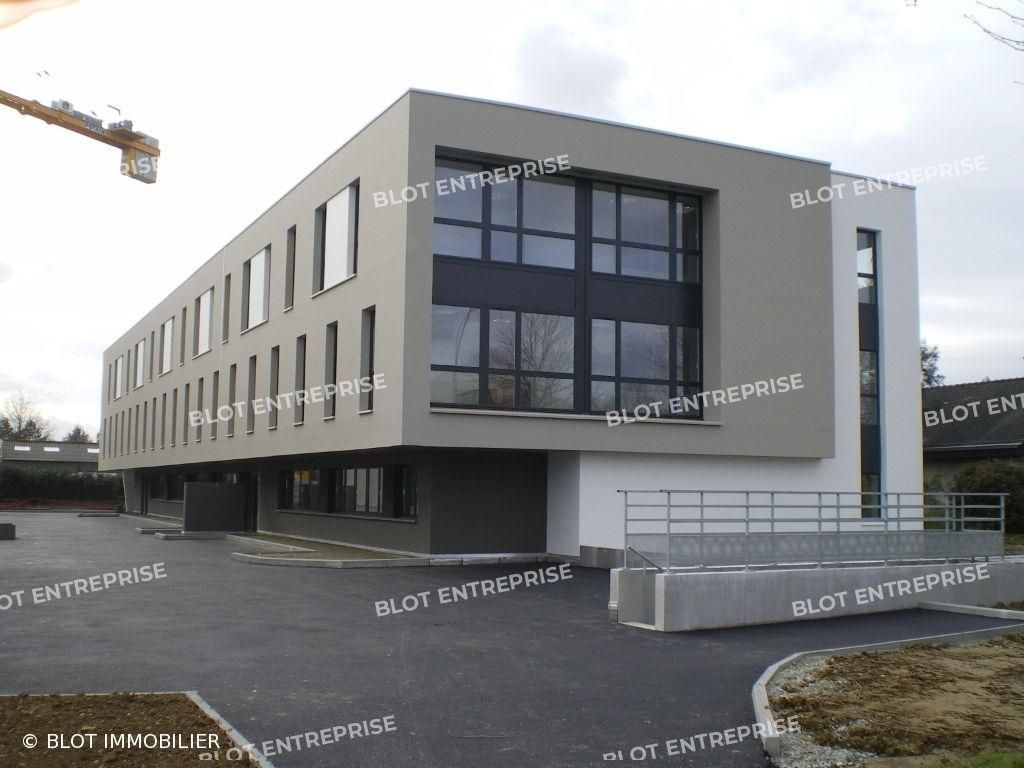 Location bureaux 200 m² non divisibles