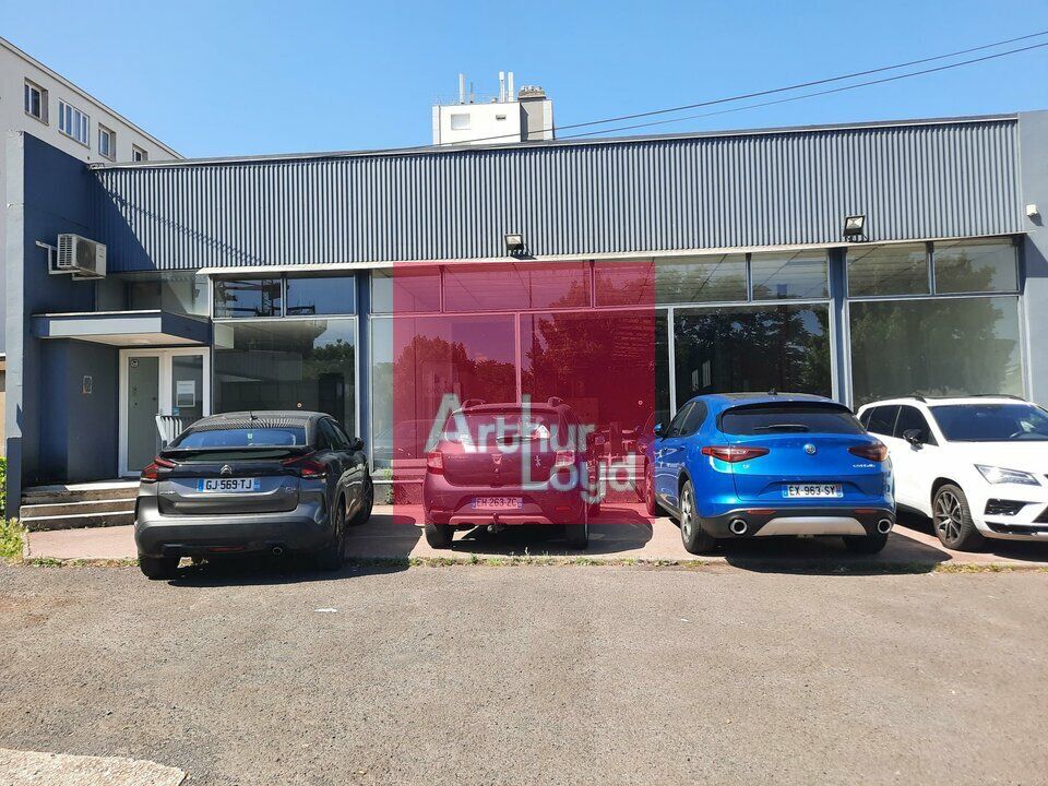 Location local d''activites 590 m² non divisibles