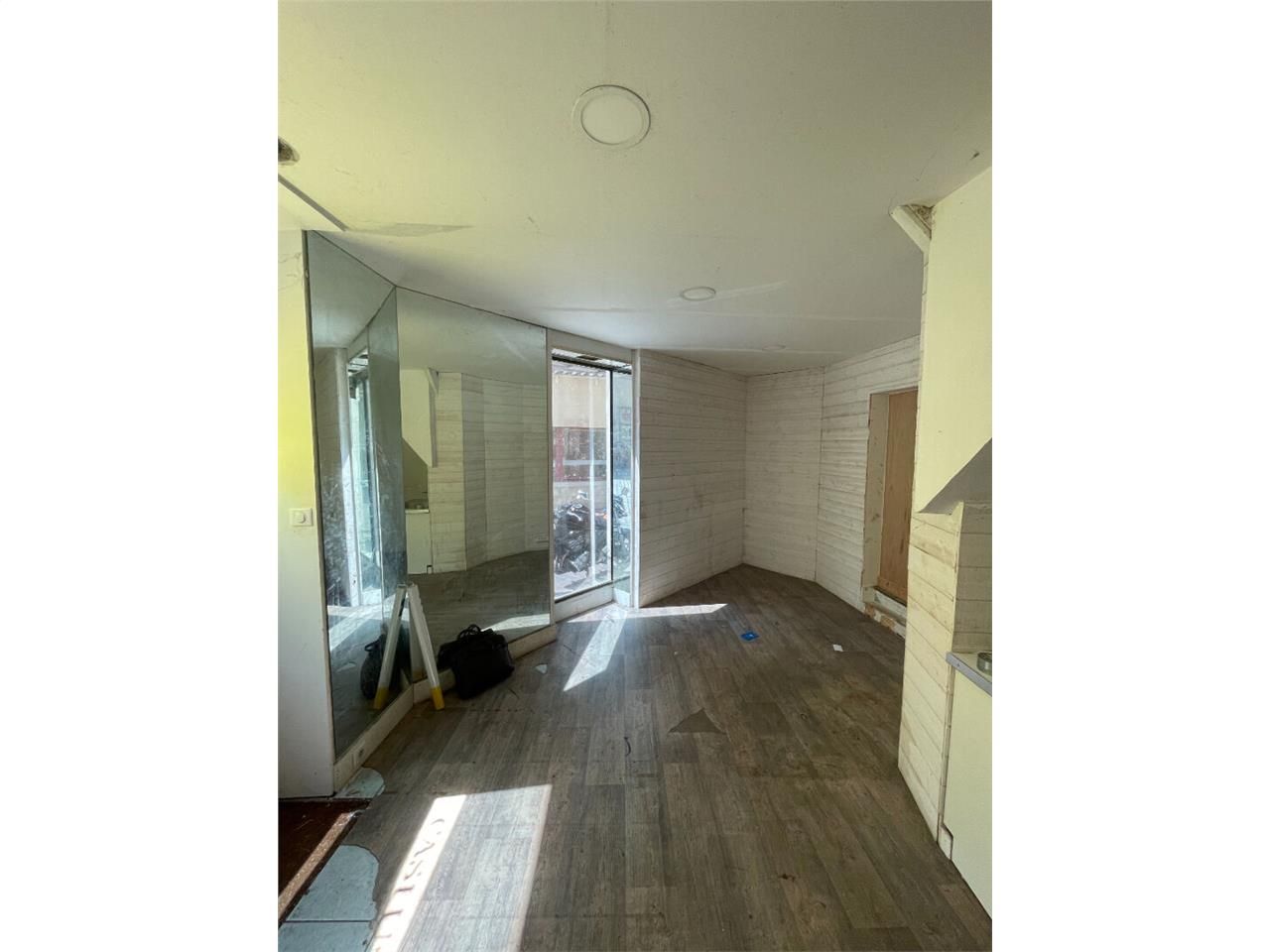 Location local commercial 40.00 m² à LIMOGES