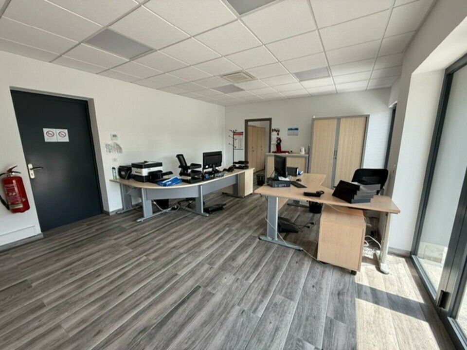 Location bureaux 120 m² non divisibles