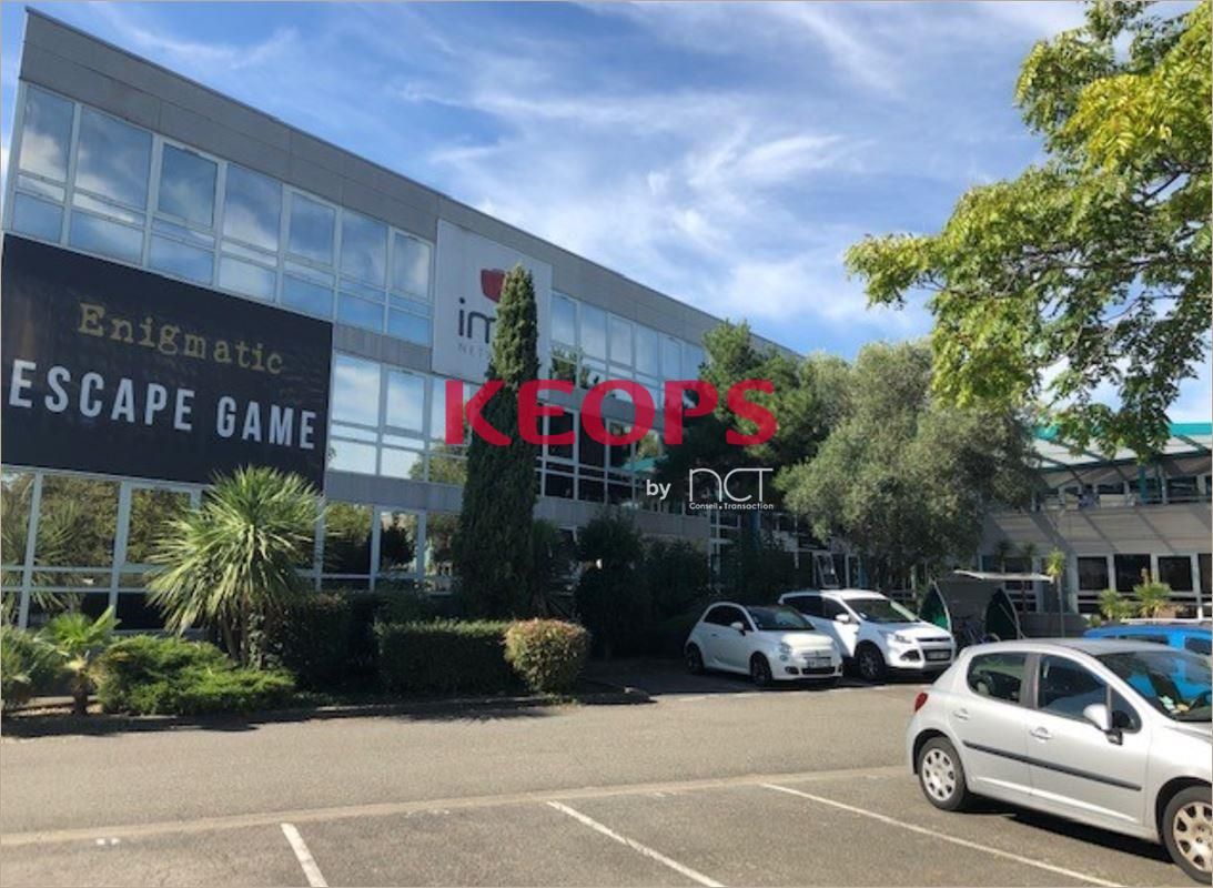 Location Bureaux récents 729 m² divisibles à partir de 139 m²