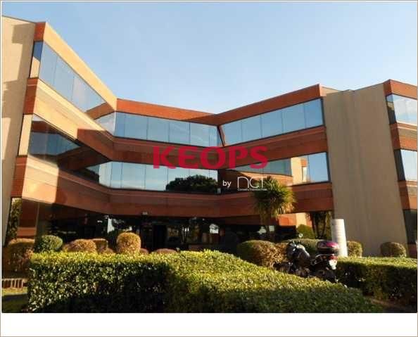 Location Bureaux anciens 867 m² divisibles à partir de 129 m²