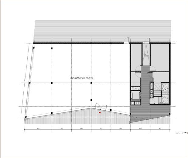 Vente Commerce/boutique 499 m² divisibles à partir de 219 m²