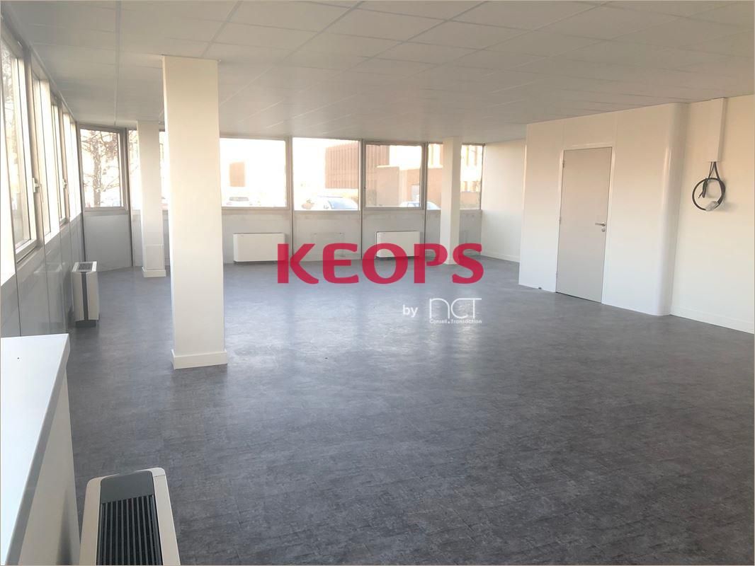 Location Bureaux récents 88 m² non divisibles