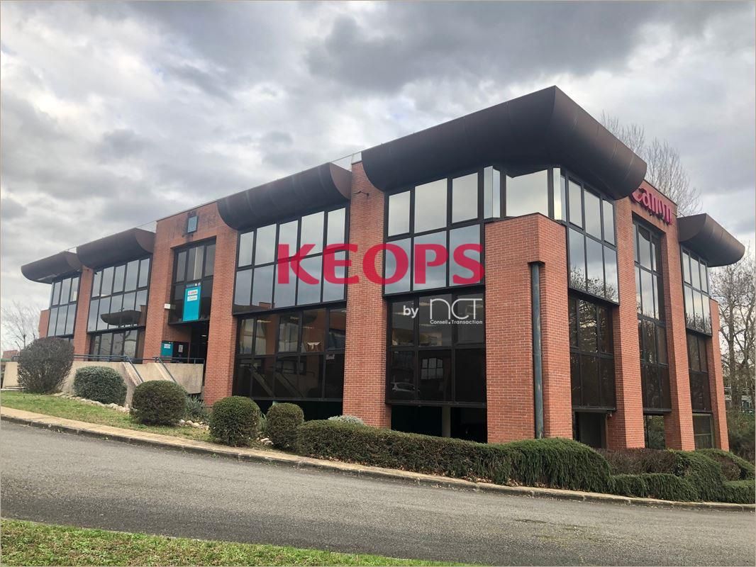 Location Bureaux 200 m² non divisibles