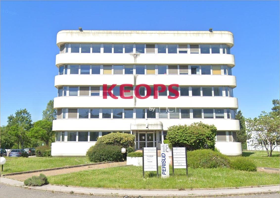 Location Bureaux restructurés 400 m² divisibles à partir de 114 m²