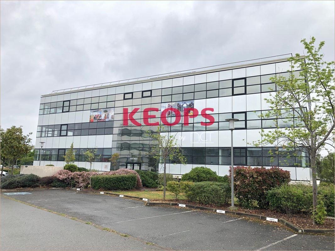 Location Bureaux récents 160 m² non divisibles