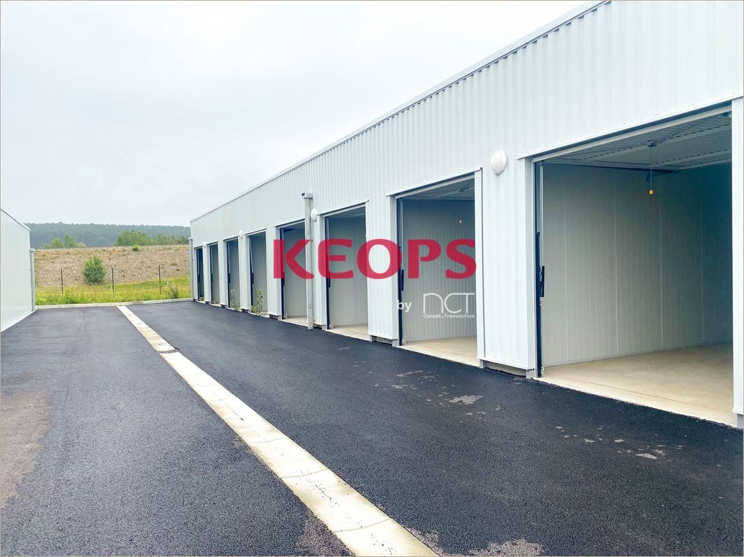 Location Entrepôt / Stockage 595 m² non divisibles
