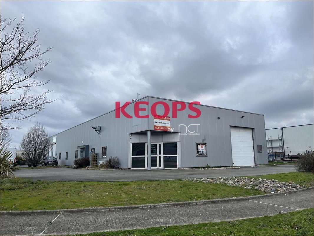 Location Locaux d'activité 384 m² non divisibles