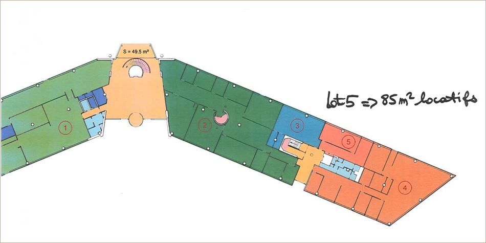 Location Bureaux récents 841 m² divisibles à partir de 338 m²