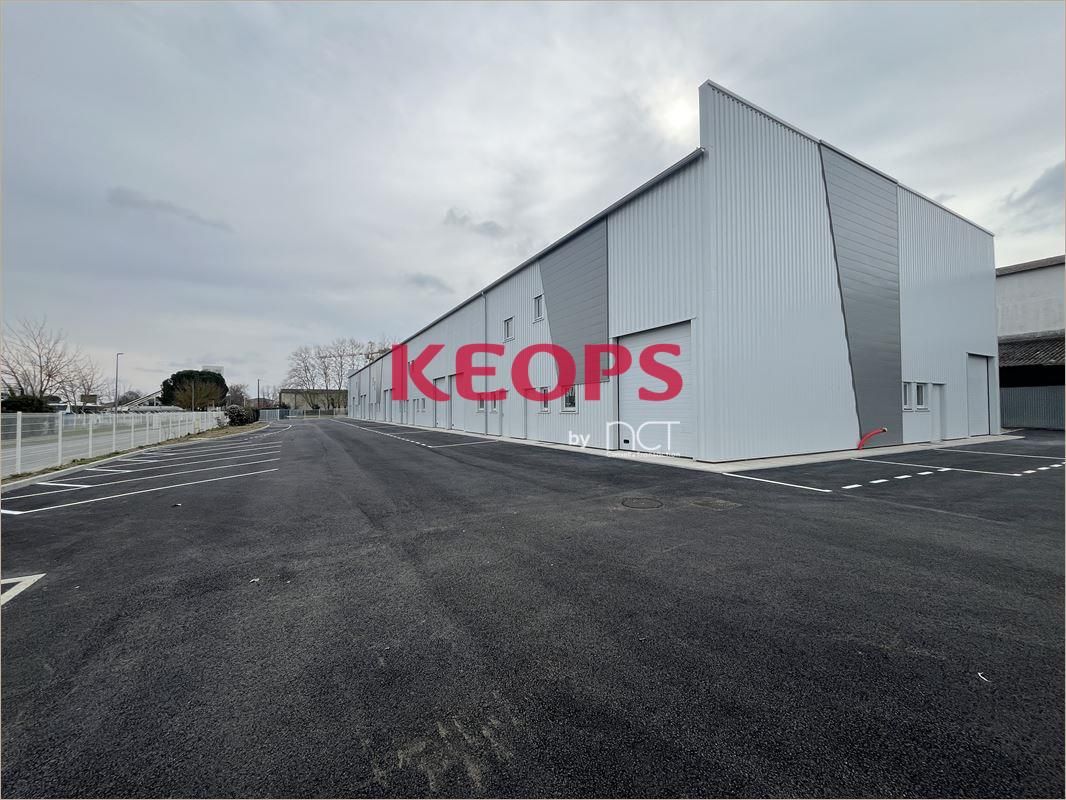 Location Locaux d'activité 1438 m² divisibles à partir de 90 m²