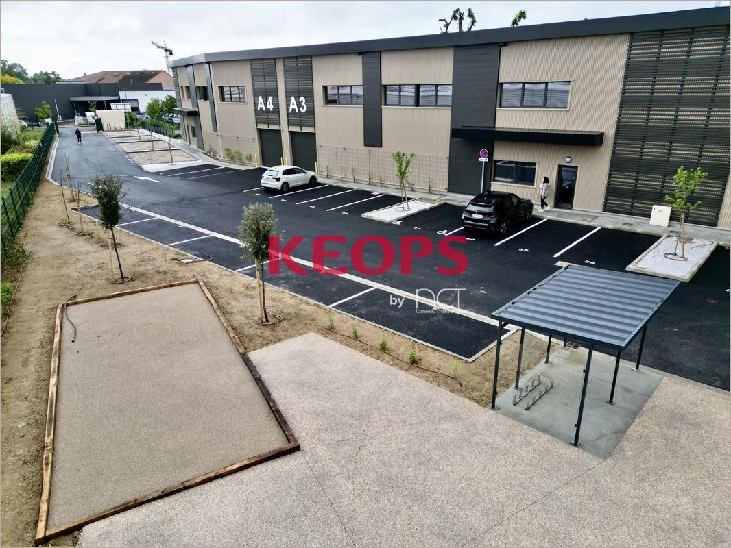 Location Locaux d'activité 536 m² non divisibles