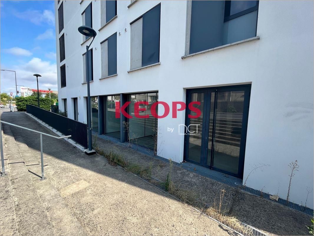 Vente Commerce/boutique 244 m² non divisibles