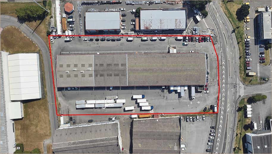 Location Entrepôt / Stockage 2720 m² non divisibles