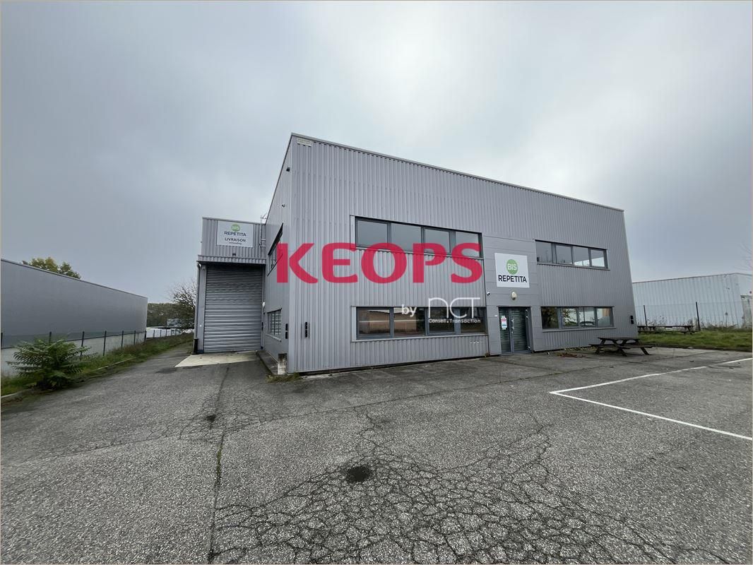 Location Locaux d'activité 2434 m² divisibles à partir de 1200 m²